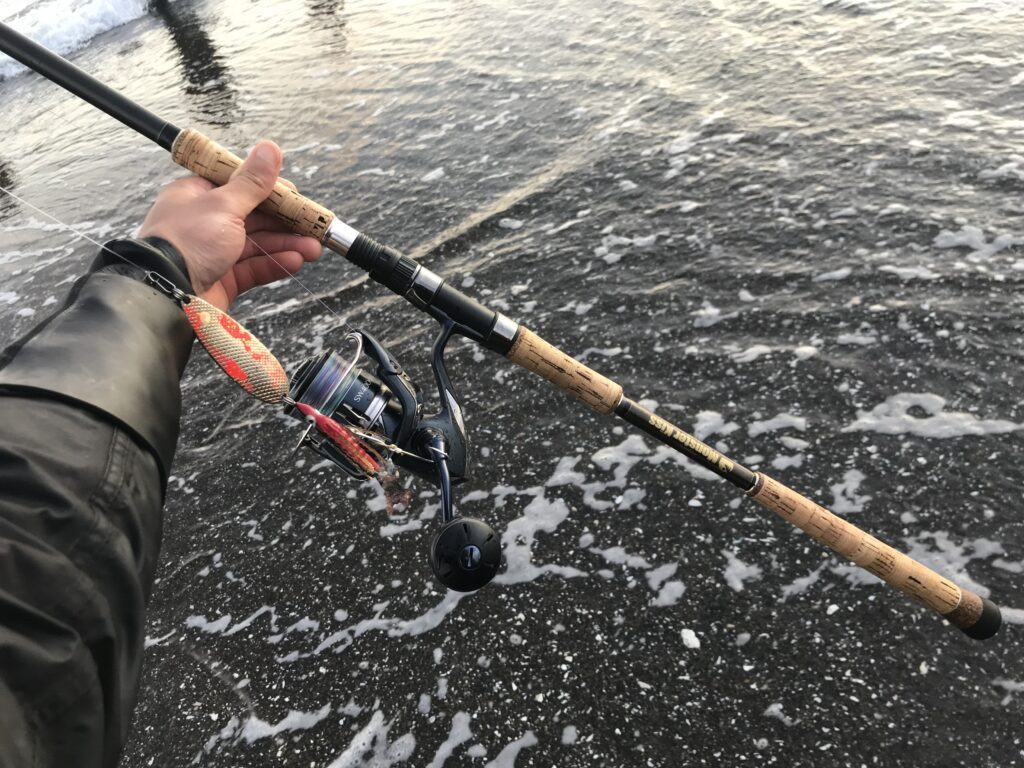 鮭釣りで使用した竿&リール - 北海道のスポーツ